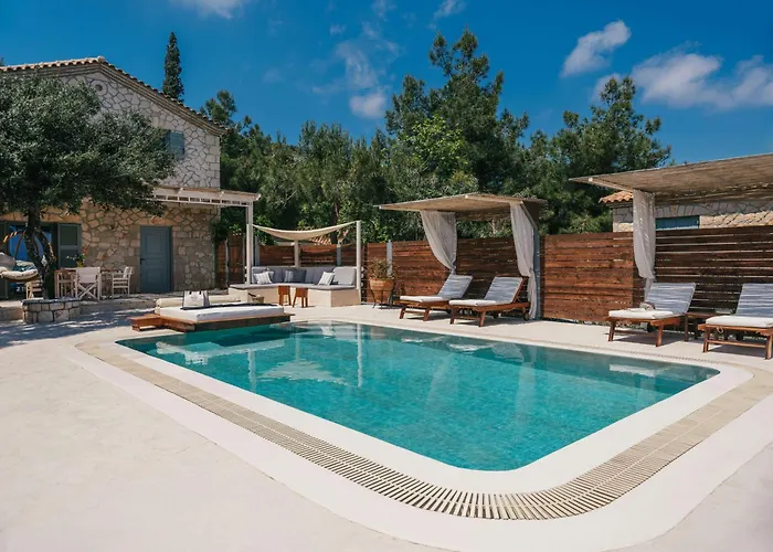 Emerald Villas & Suites - The Finest Hotels Of The World