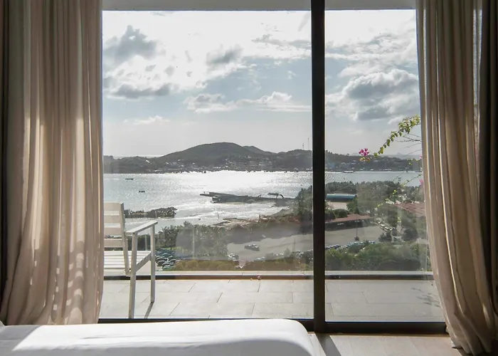Anh Nguyen Oceanfront Villas Nha Trang