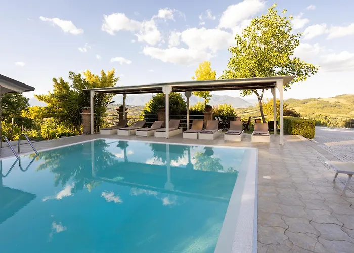 Villa Santoro ai TRE Ulivi con Piscina Privata