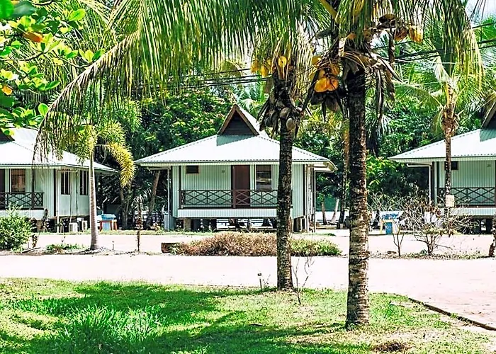 Overbridge River Resort