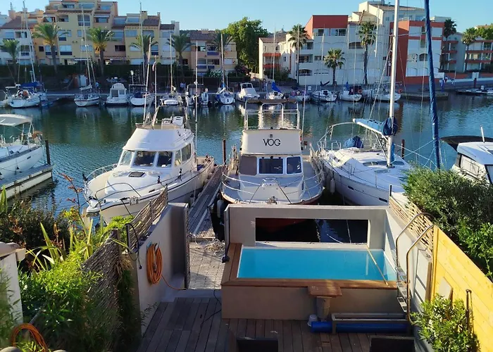 Villa ou chambres sur l'Île des Marinas au Cap d'Agde
