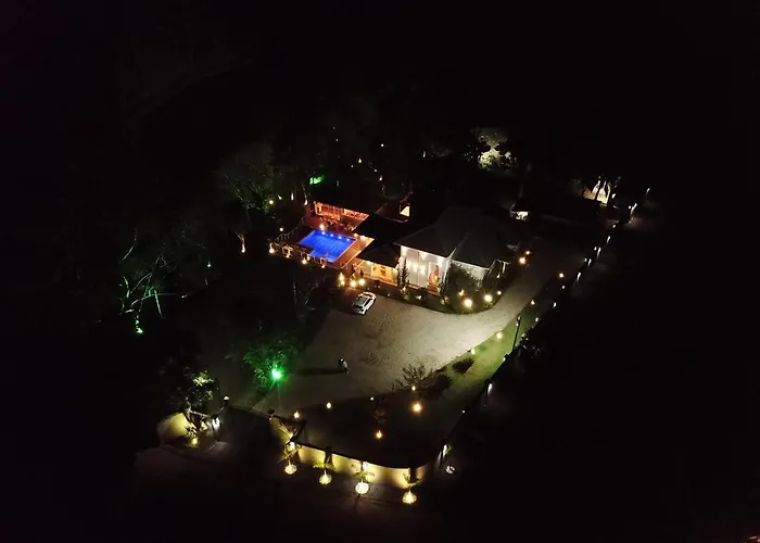 Casa para Locação Terras de São Francisco!