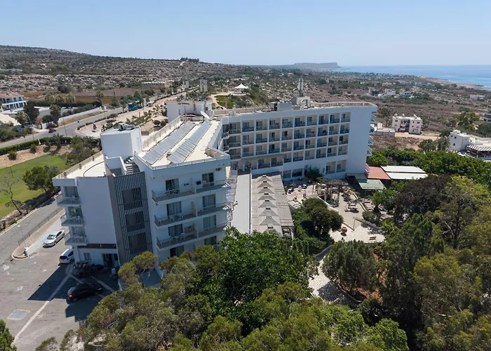 Marina Hotel