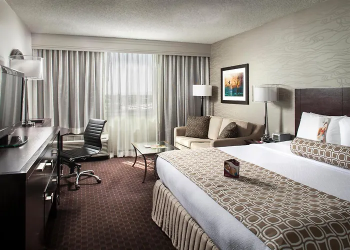 Animaux admis Crowne Plaza Phoenix Airport - Phx By Ihg
