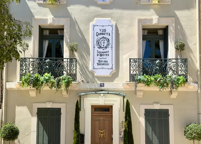 Le 215 Gambetta Boutique En Provence