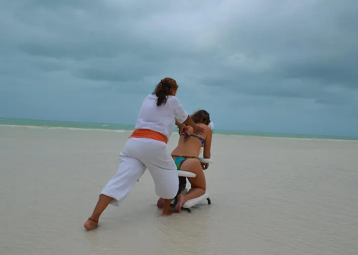 Casa Iguana Holbox - Beachfront Hotel