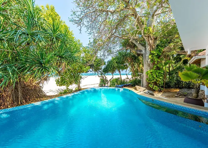 Tequila Sunrise Beach Villa-Diani Beach