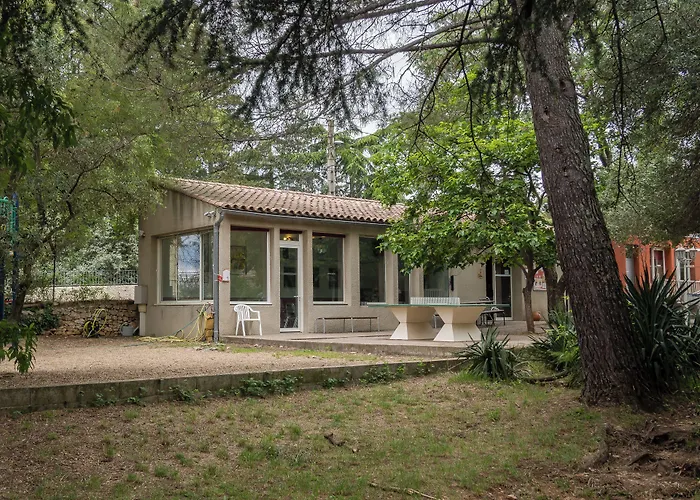 Auberge de Jeunesse HI Nîmes