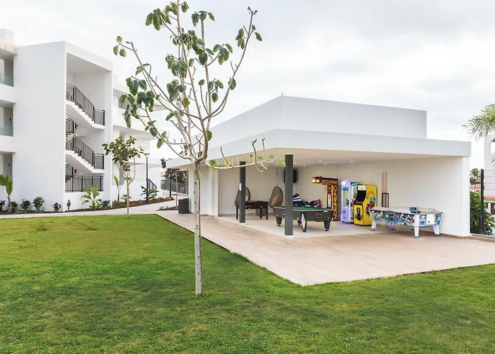 Amarilla Golf Residences