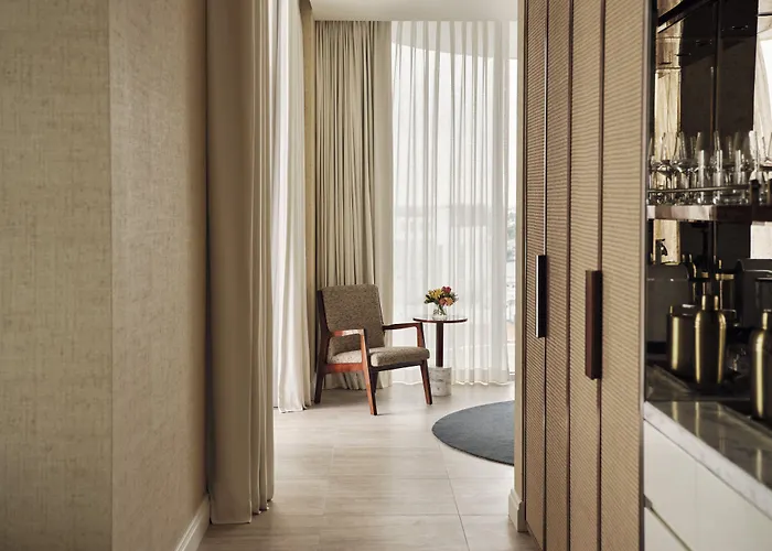 Сity center hotels Four Seasons And Residences Fort Lauderdale