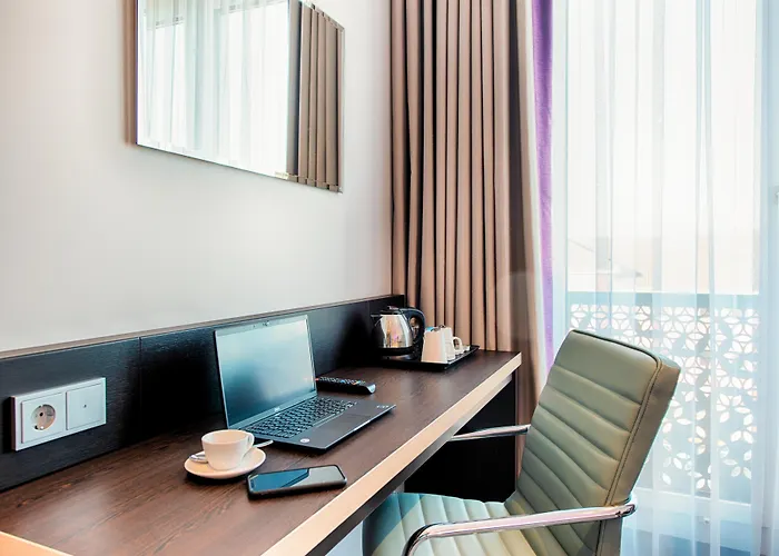 3 SterneHotel Holiday Inn Express - Freiburg - City Centre