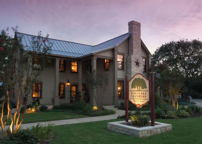 Inn On Lake Granbury A Boutique Hotel