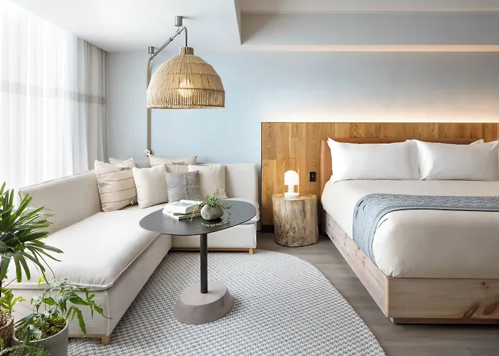 1 Hotel Toronto