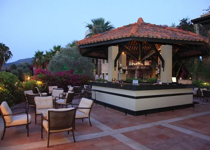 Zeytinada Hotel