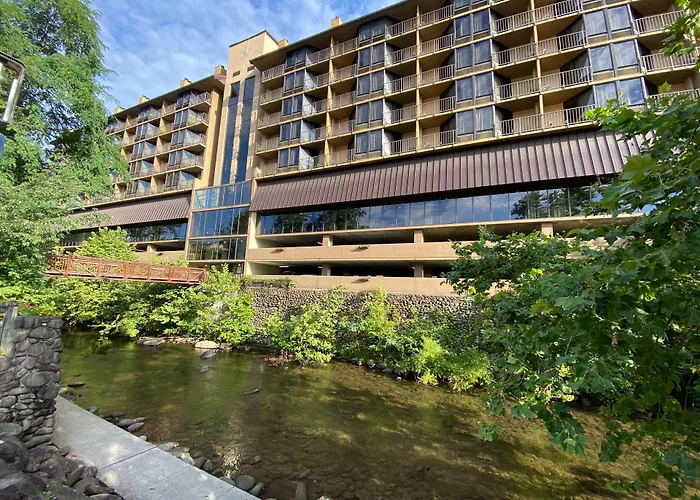 Edgewater And Conference Center