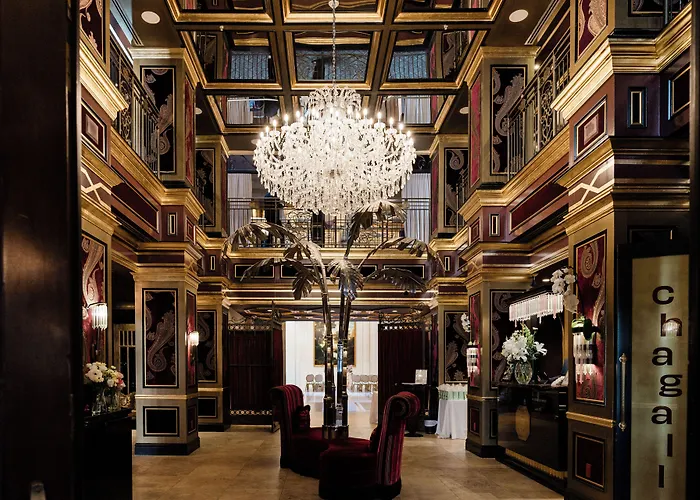 Windsor Arms Hotel