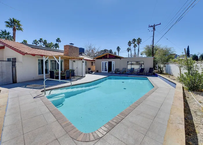 Elegant Home With Pool Table 3 Mi To Vegas Strip!