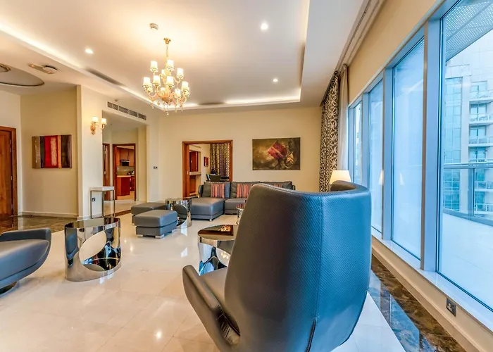 Ramada By Wyndham Downtown