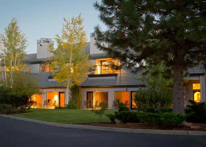 Cheap hotel: Pine Ridge Inn