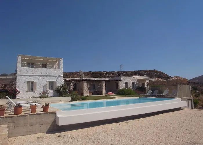 Villa Naousa
