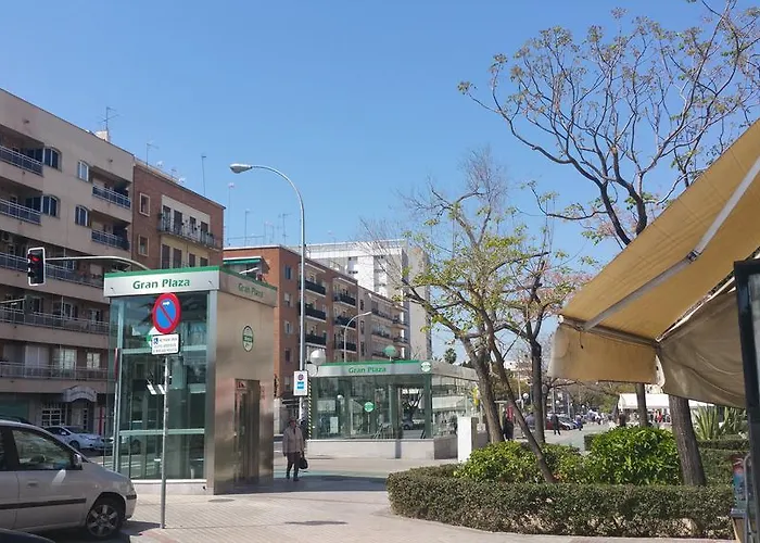 Hotel cerca del colegio: Apartamento Eduardo Dato