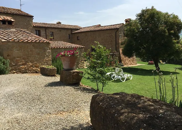 Villa Fonte all'Oppio con area piscina recintata