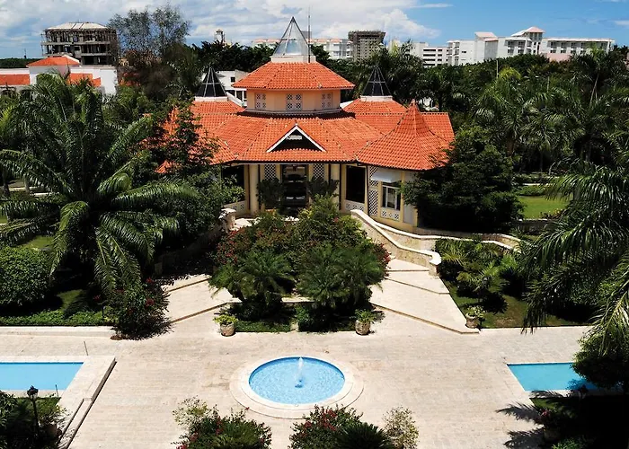 Barcelo Capella Beach
