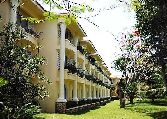 Barcelo Capella Beach