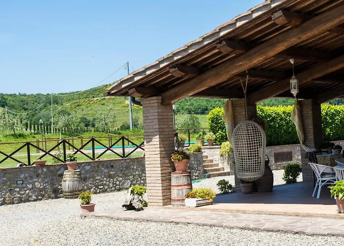 La villa: La Locanda Dell'olmo
