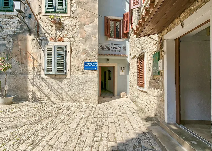 Hostel Pula