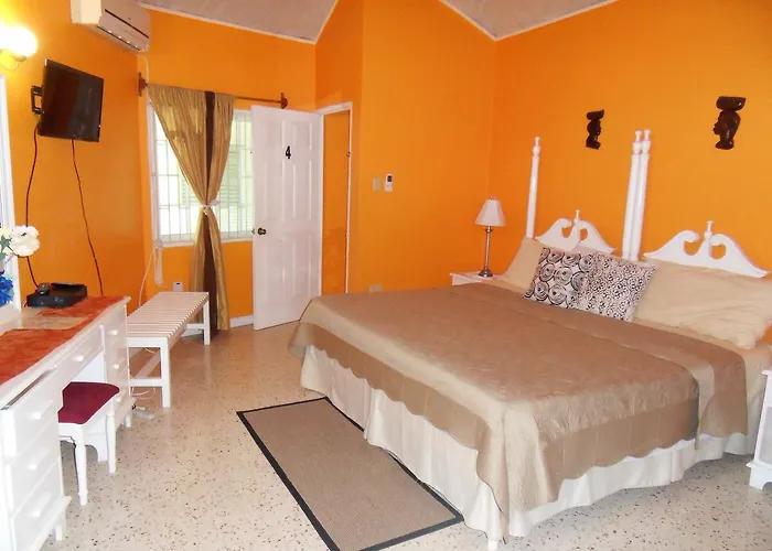Whistling Villa Runaway Bay