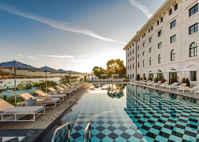 Hotel Brown Beach House & Spa