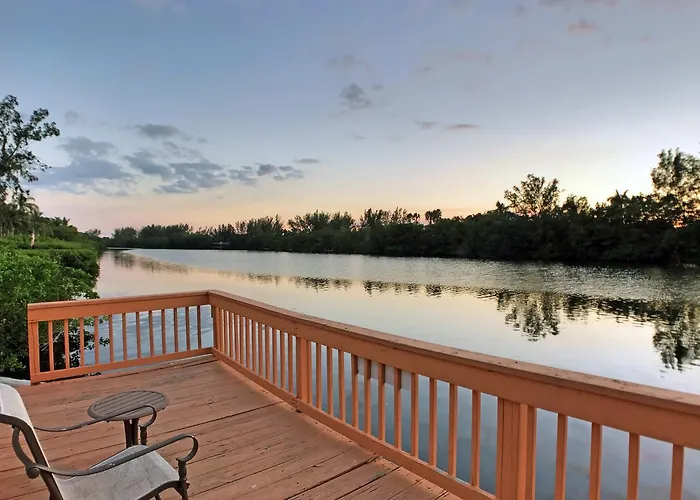 Siesta Heron Suites & Villas