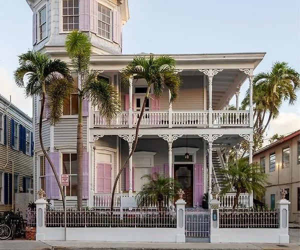 Bed and Breakfast Artist House