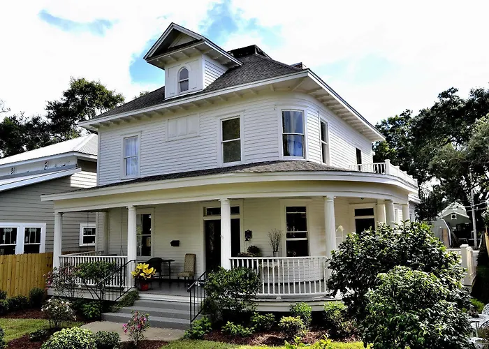 The Guest House At Gulfport Landing