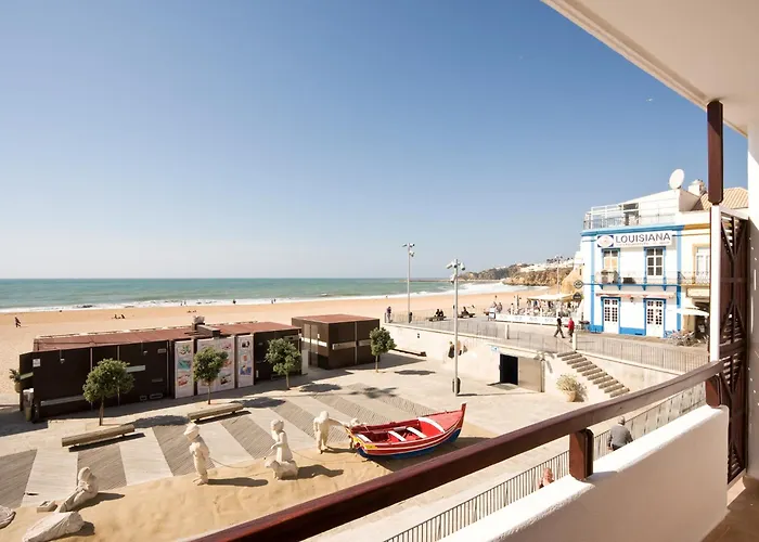 Alojamento com o café da manhã Apenas: Apartamentos Edificio Albufeira - Alojamento Local