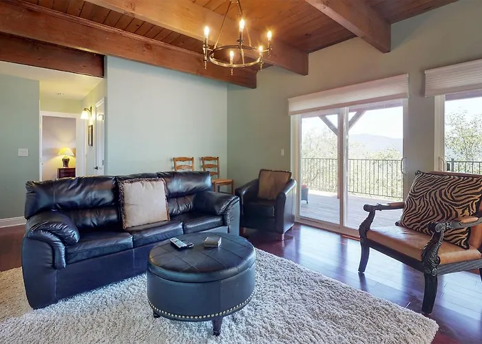 Mountain Top Chalet