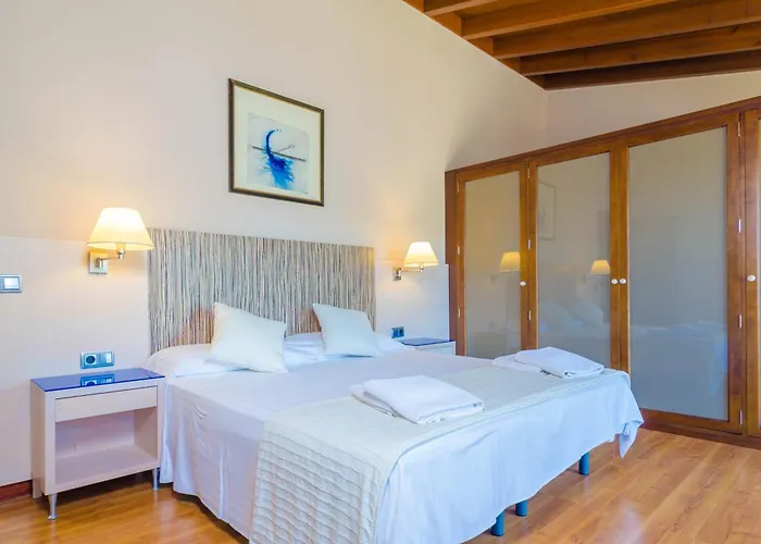 Finca Short De Conies 2