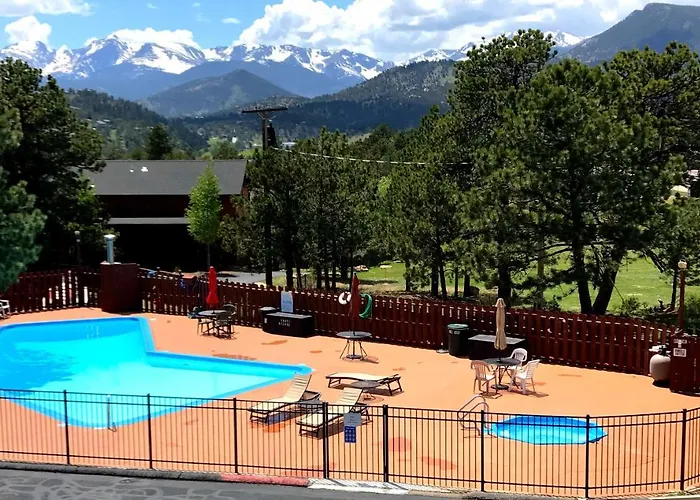 Hotel Estes
