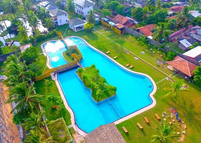 Amaluna Resorts