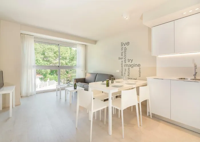 Daro Apartments