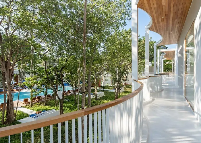 Sala Samui Chaweng Beach Resort