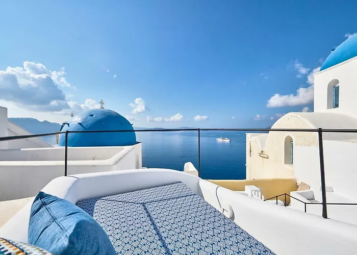 Cave Suite Oia