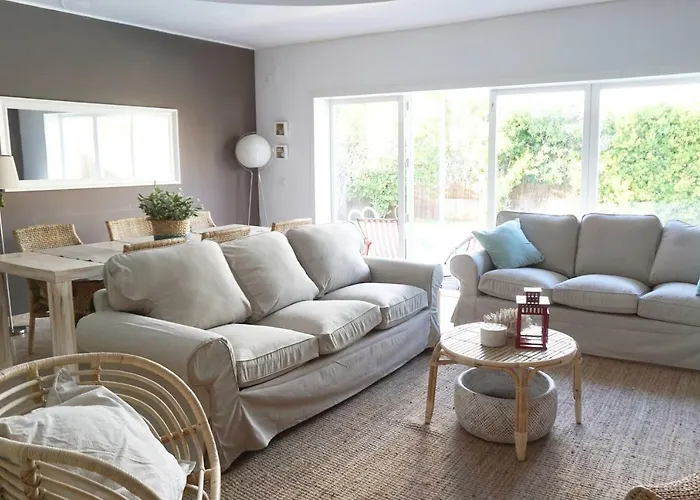 Cozy Lisbon Troia