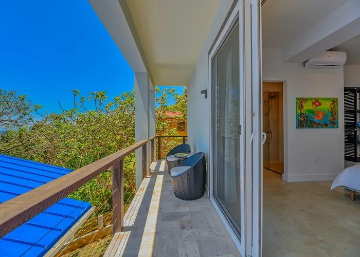 Villa Topaz Above West Bay With 360 Degree Views! 4 Bedroom Option