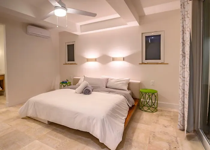Villa Topaz Above West Bay With 360 Degree Views! 4 Bedroom Option