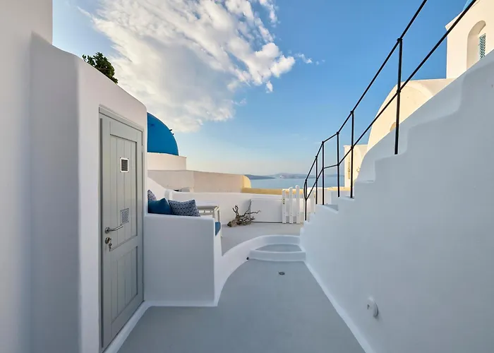 Cave Suite Oia