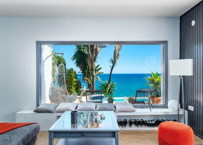 Stunning Beachclose Villa By Costarentals - Ref 03