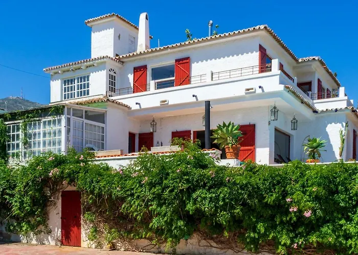 Stunning Beachclose Villa By Costarentals - Ref 03