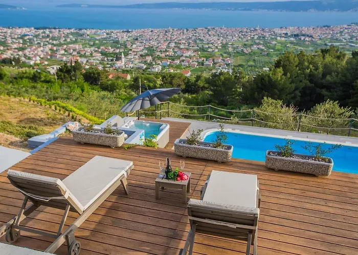 Villa Blue Hill